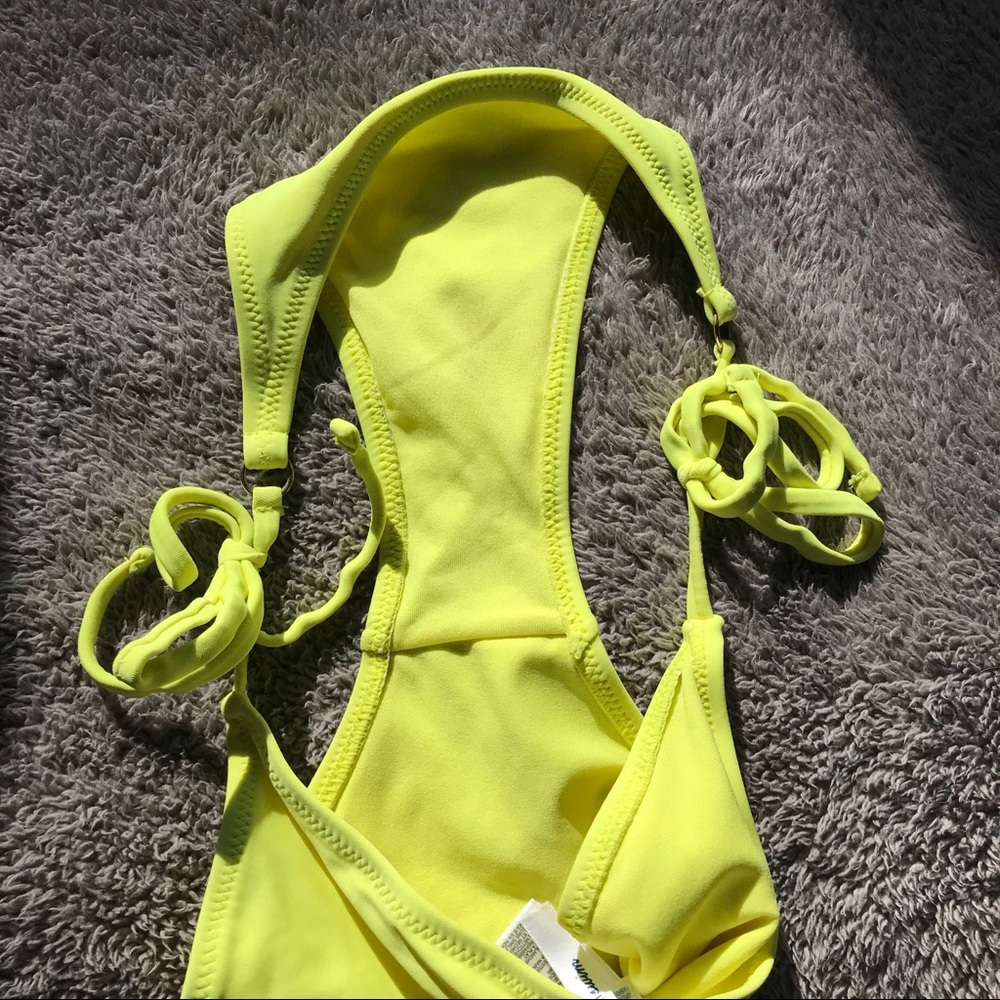 Neon yellow string bikini bottom - Picture 3 of 4